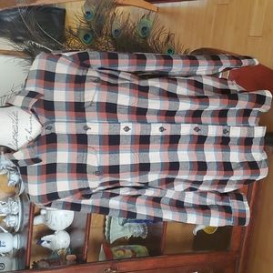 Womens Filson Scout plaid long sleeved flannel shirt.